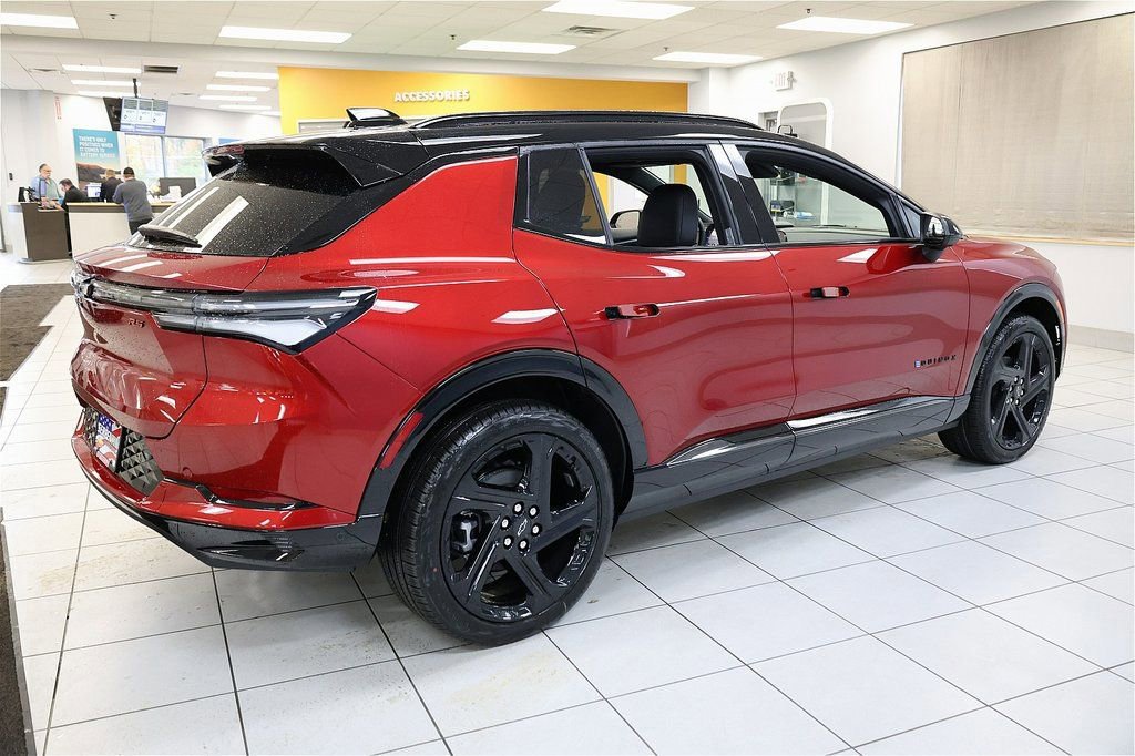New 2026 Chevrolet Equinox EV RS image 12