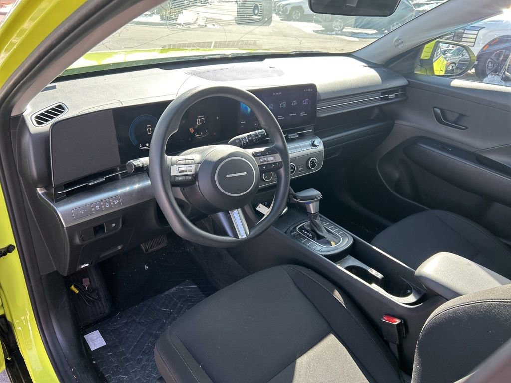 Used 2024 Hyundai Kona SE image 10