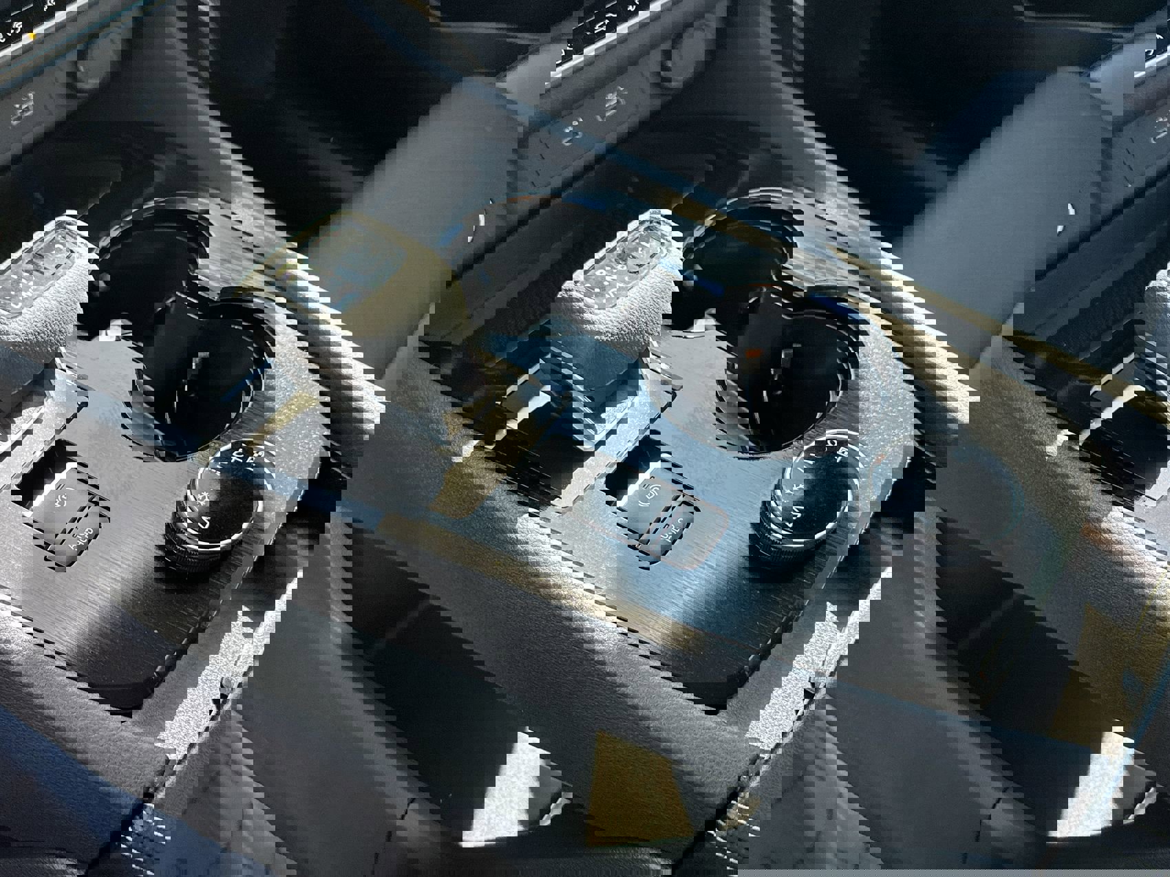 Used 2023 Nissan Rogue SV w/ SV Premium B Package image 19