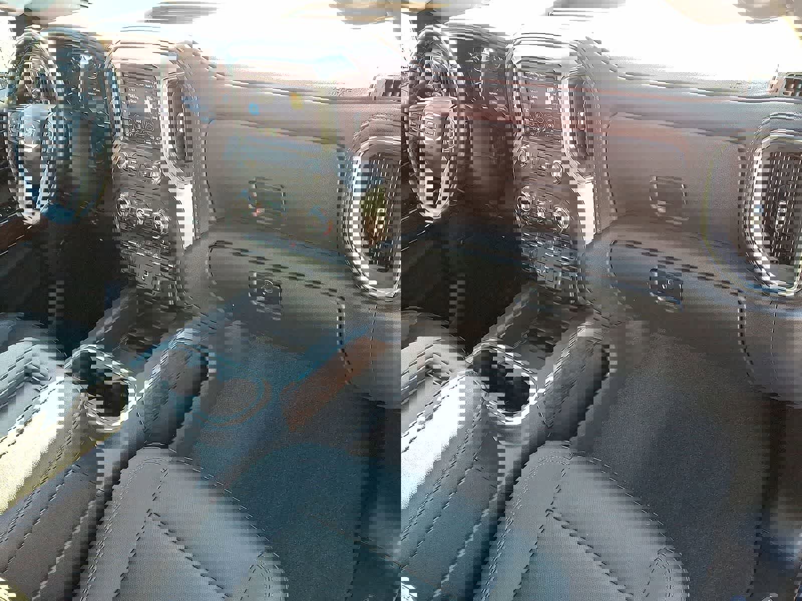 Used 2021 GMC Sierra 1500 SLT w/ SLT Premium Package image 34