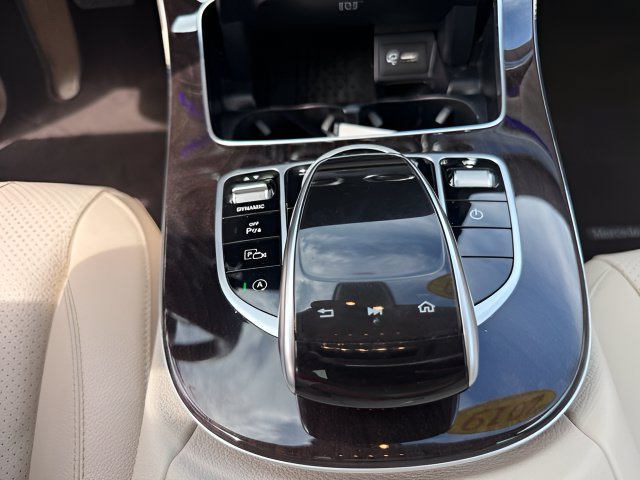 Used 2019 Mercedes-Benz E 300 4MATIC image 15