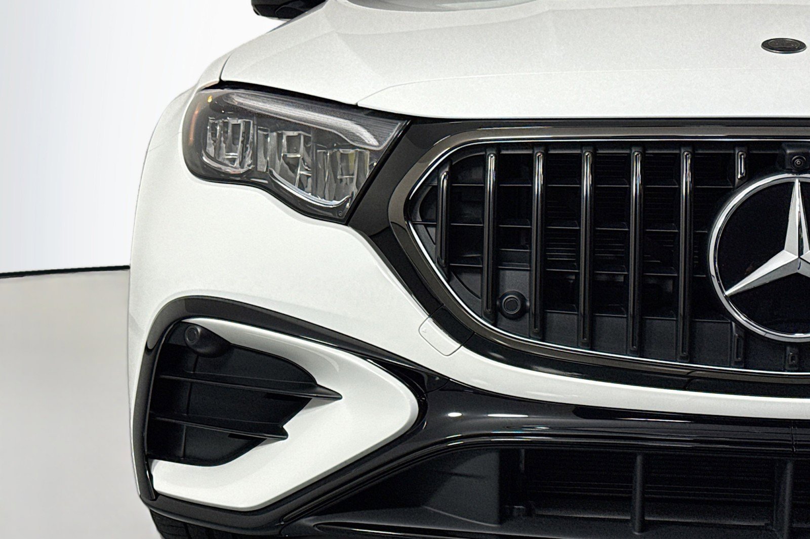 New 2026 Mercedes-Benz E 53 AMG e 4MATIC Sedan image 13