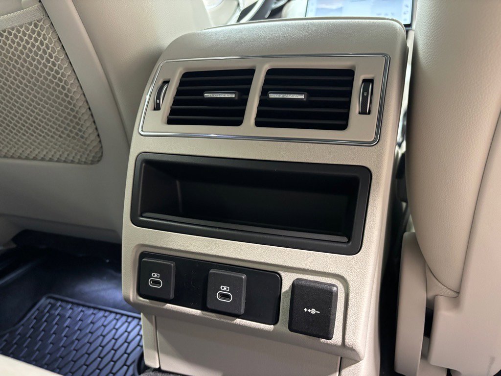 New 2026 Jaguar F-PACE R-Dynamic S image 37