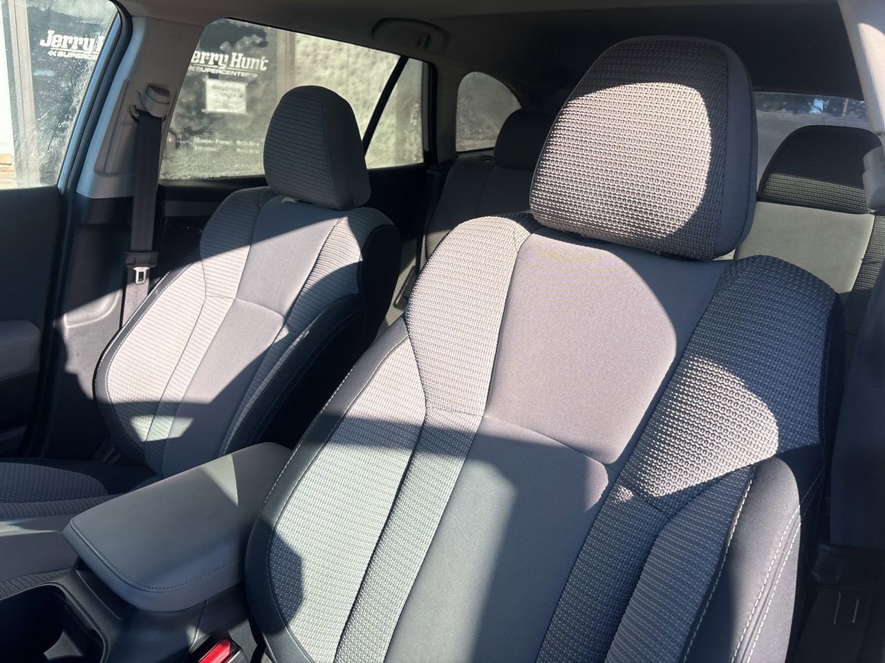 Used 2021 Subaru Outback Premium image 3