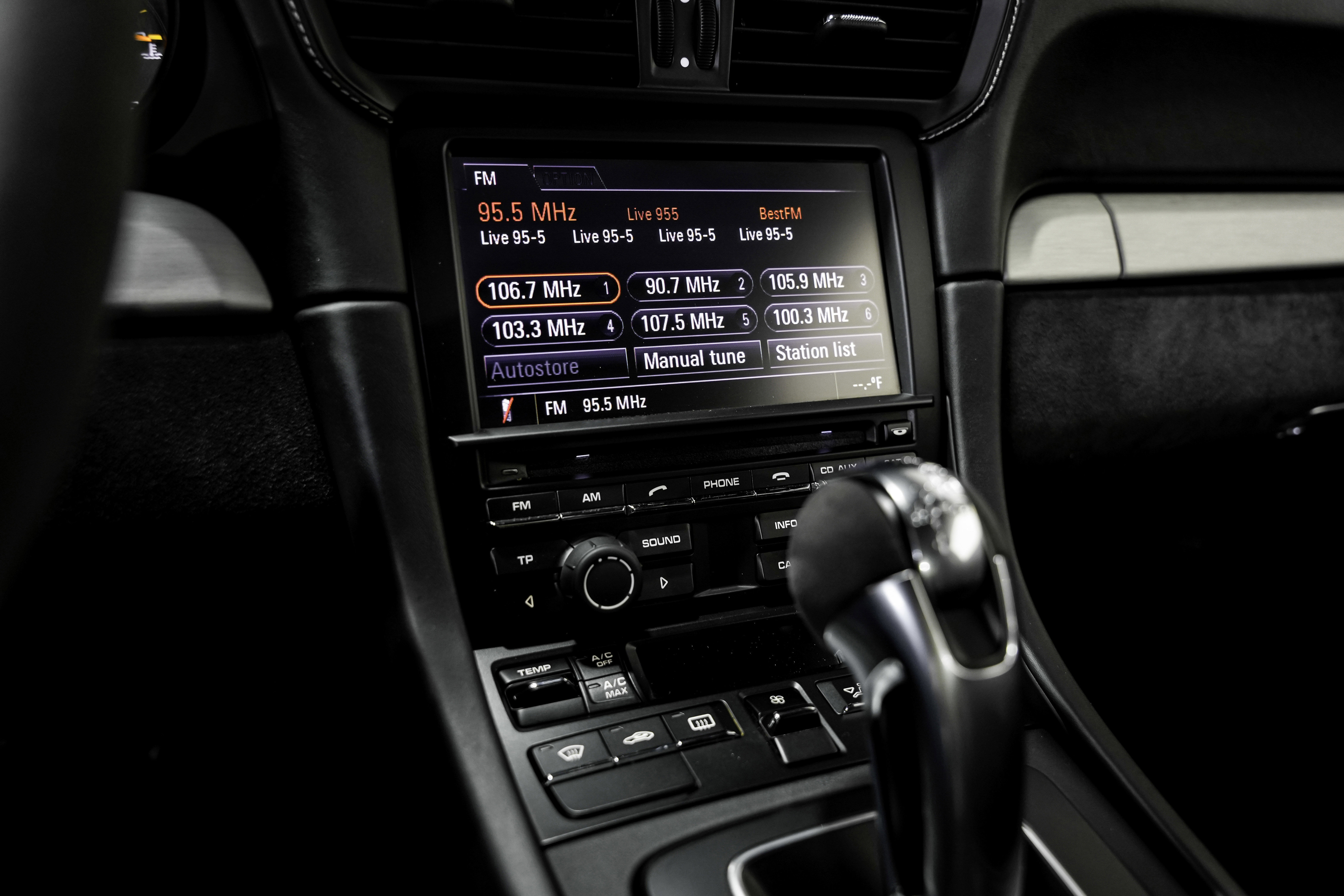 Used 2015 Porsche 911 GT3 image 13