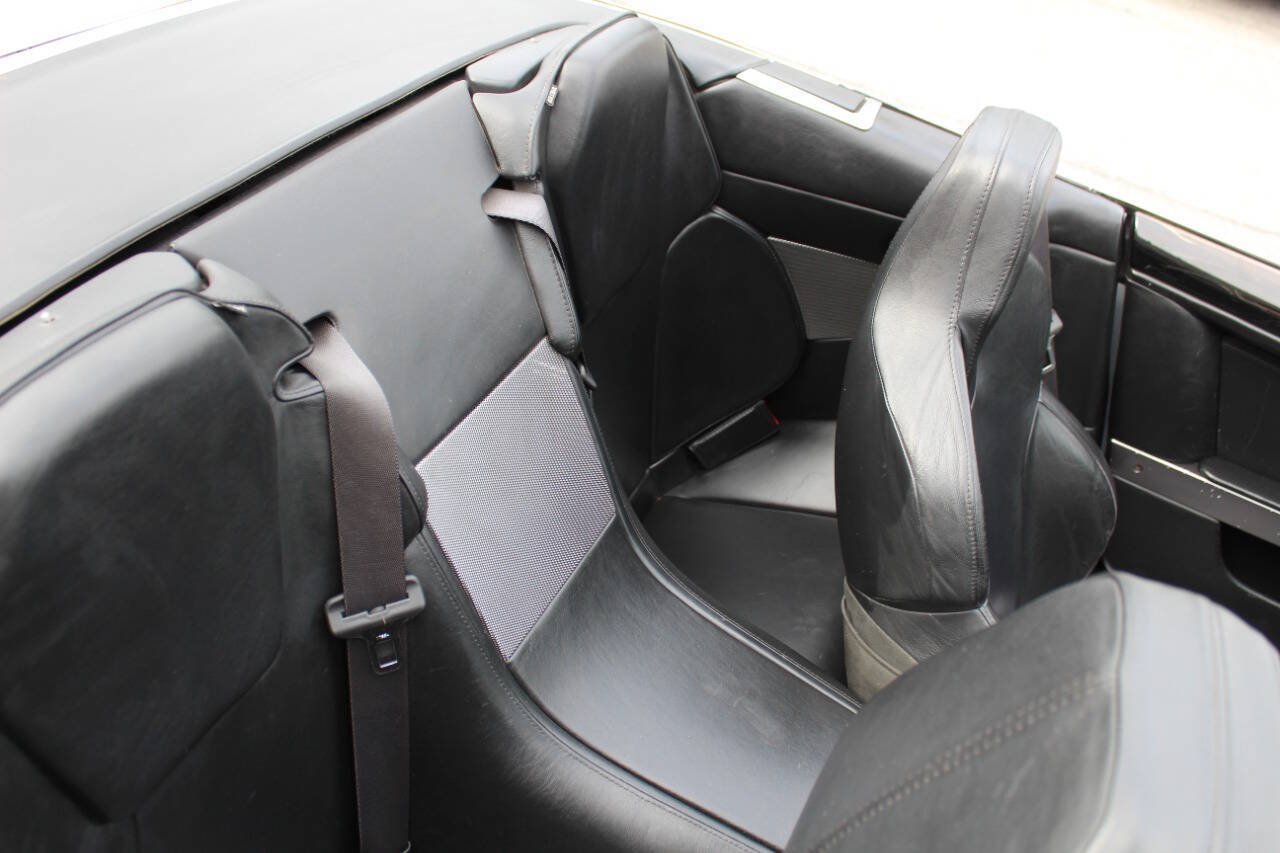 Used 2006 Aston Martin DB9 Volante RWD image 23