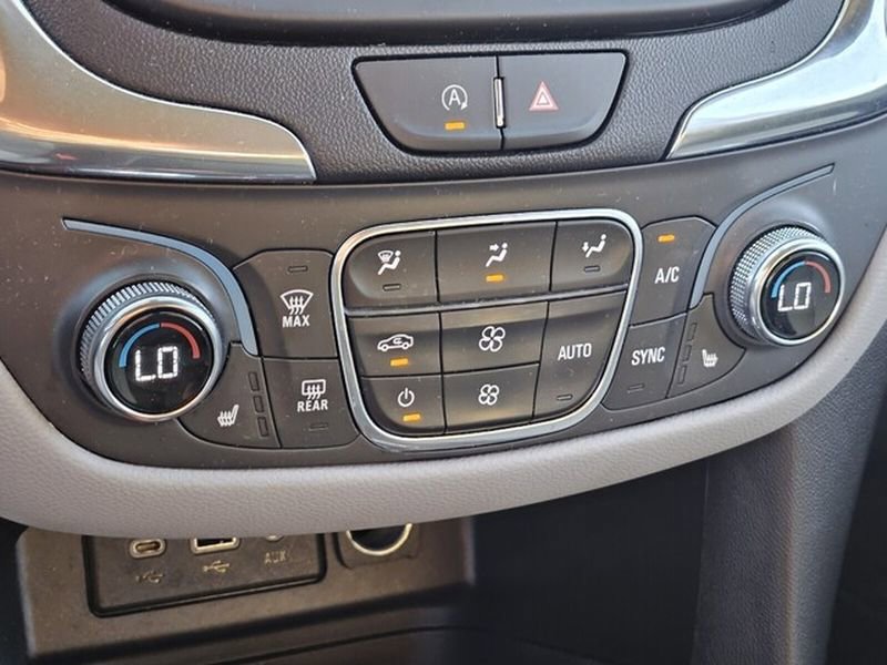 Used 2022 Chevrolet Equinox LT image 18