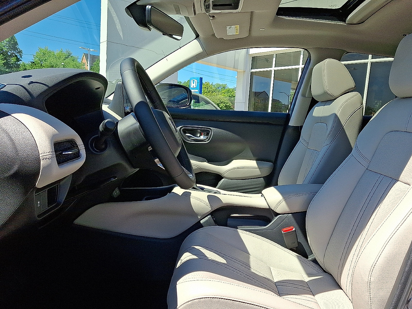 Certified 2027 Honda HR-V EX-L image 9