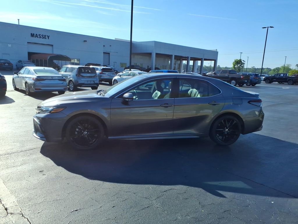 Used 2022 Toyota Camry XSE w/ Navigation Package image 6