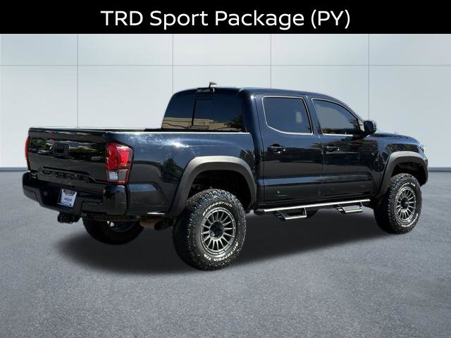 Used 2019 Toyota Tacoma TRD Sport AWD/4WD image 3