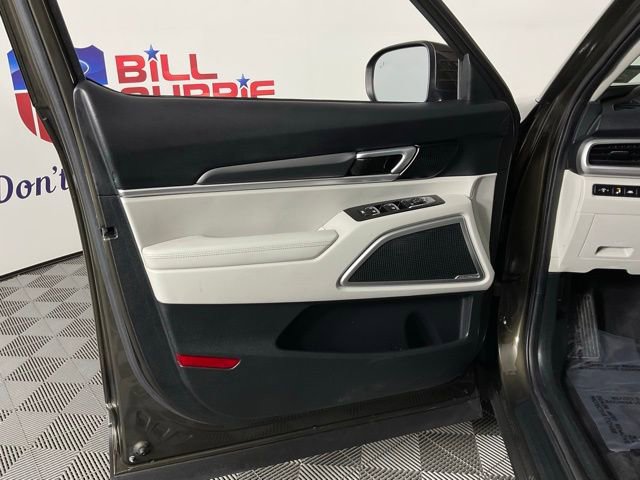 Used 2020 Kia Telluride S w/ S 8 Passenger Seating Package image 12