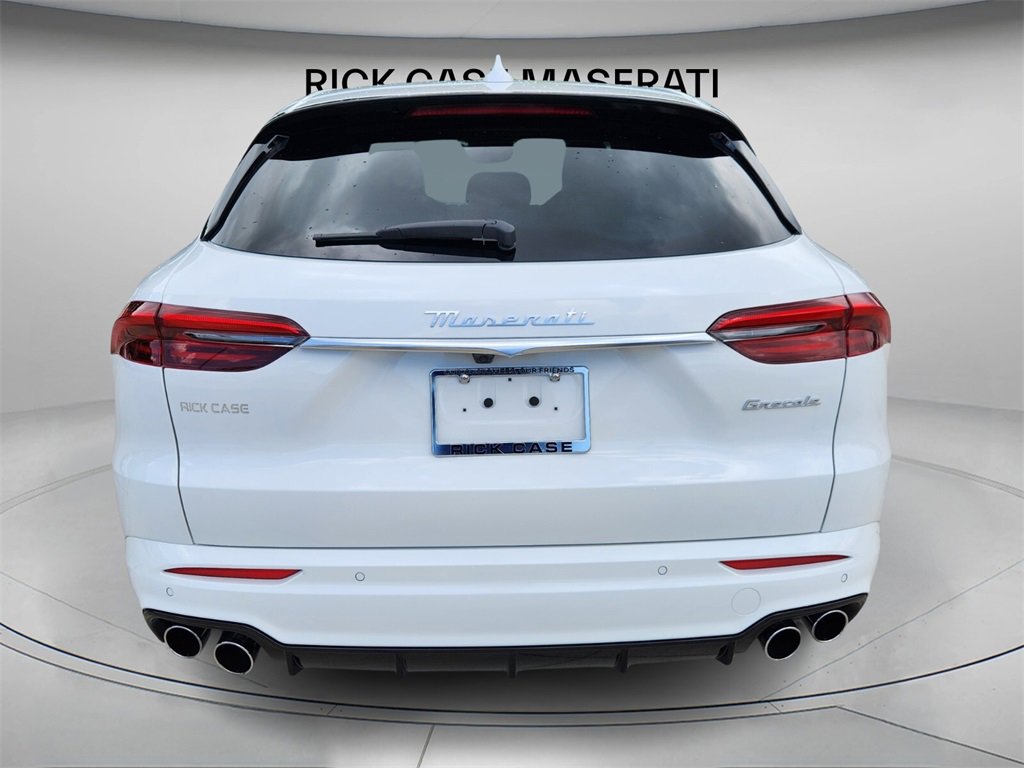 New 2025 Maserati Grecale GT image 4