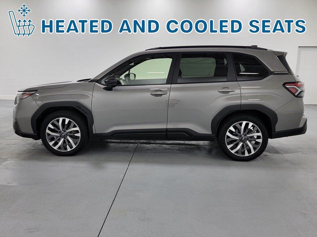 Used 2025 Subaru Forester Touring AWD/4WD image 5