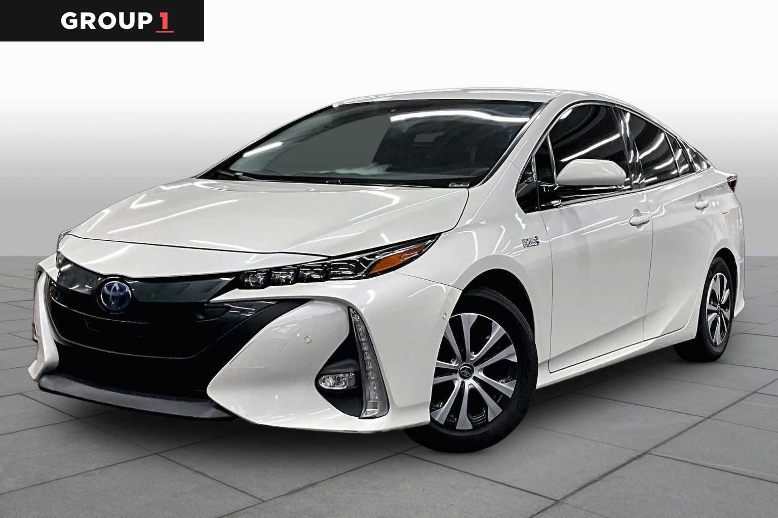 Used 2018 Toyota Prius Prime Advanced FWD image 1