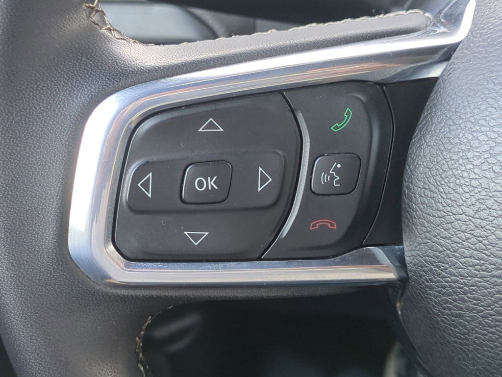 Used 2023 Jeep Wrangler Unlimited Sahara AWD/4WD image 27