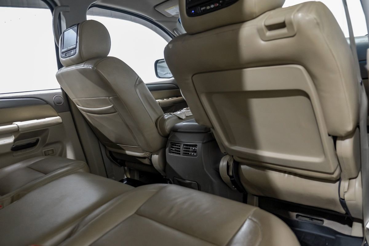 Used 2012 Nissan Armada SV image 34