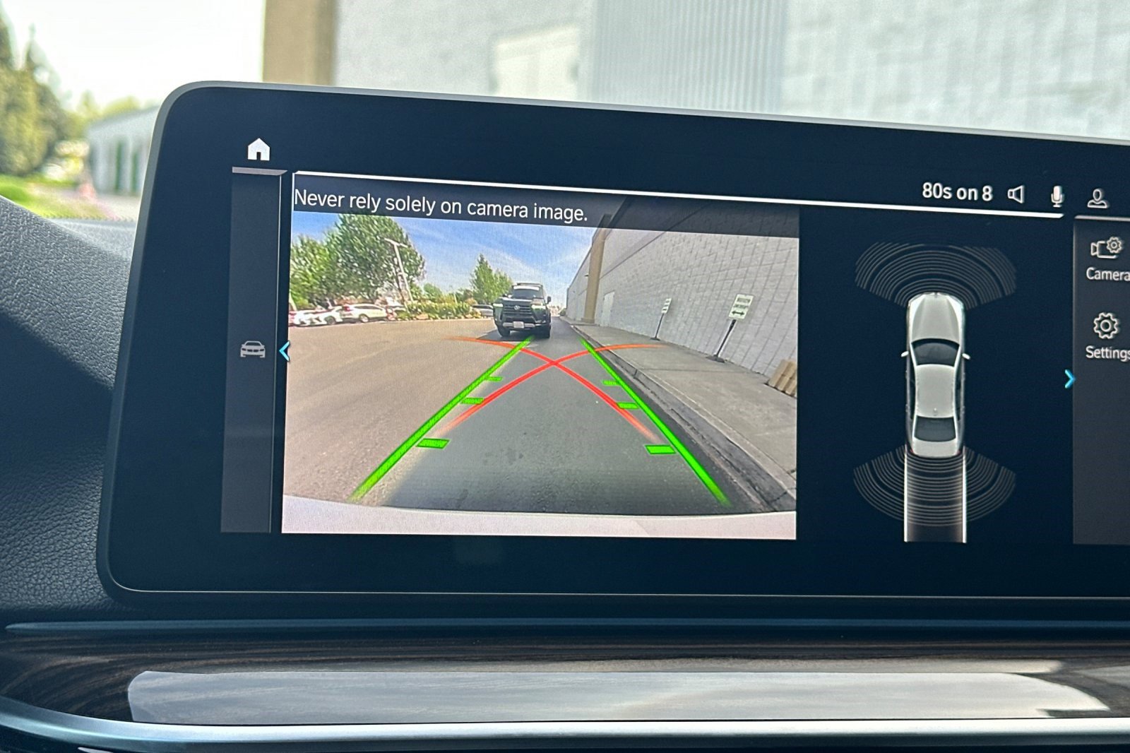 Certified 2023 BMW 530e w/ Premium Package image 25