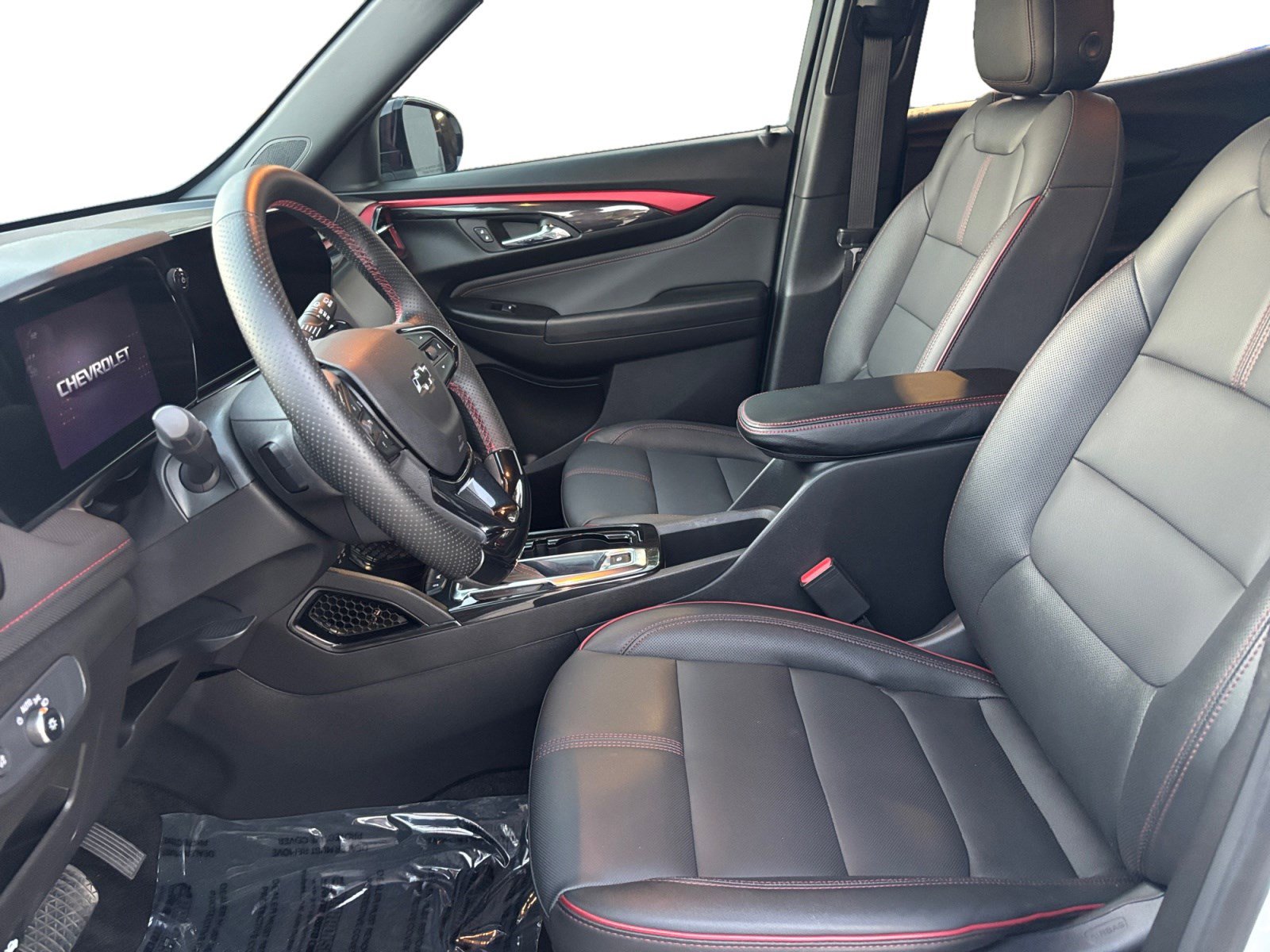 Used 2025 Chevrolet TrailBlazer RS w/ Convenience Package image 9