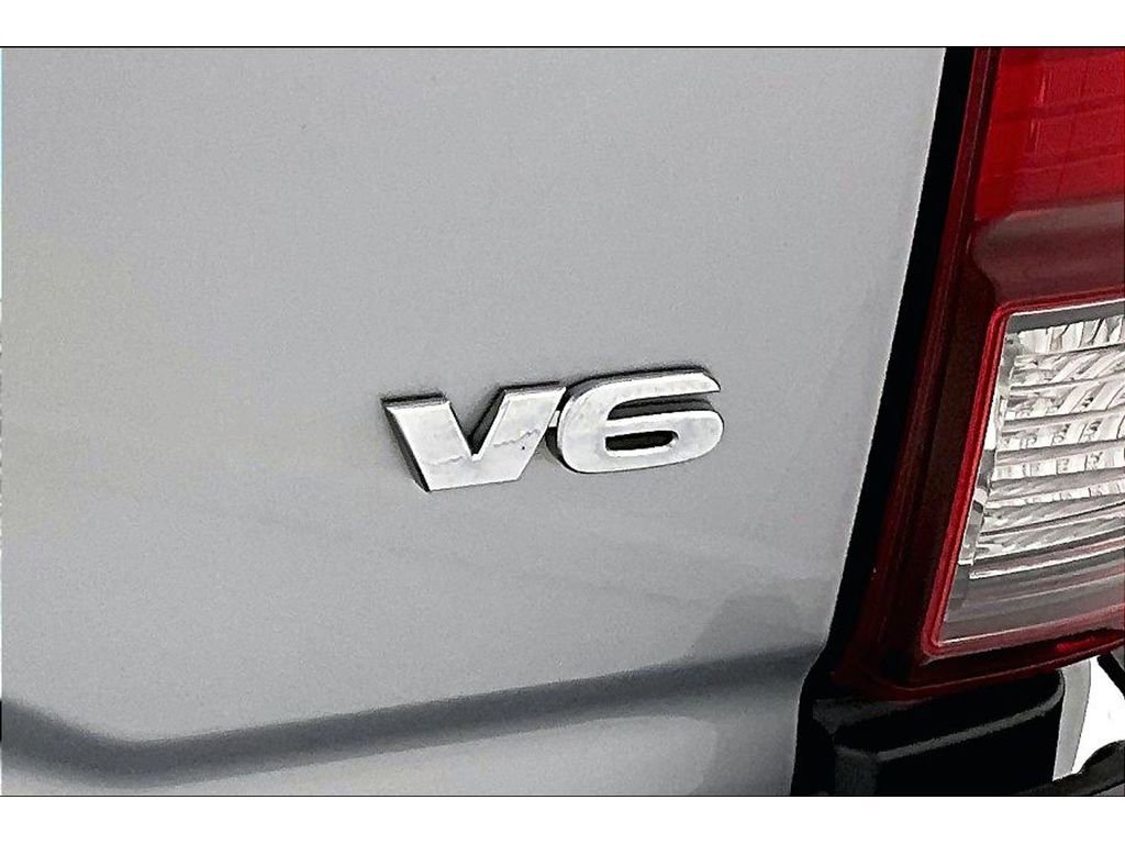 Used 2017 Toyota Tacoma SR5 w/ Tow Package image 10