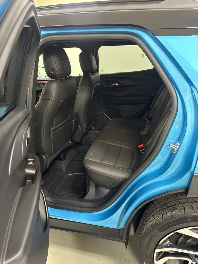 Used 2025 Chevrolet TrailBlazer RS FWD image 19