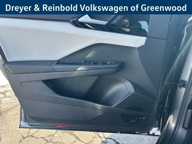 New 2026 Volkswagen Taos S image 24