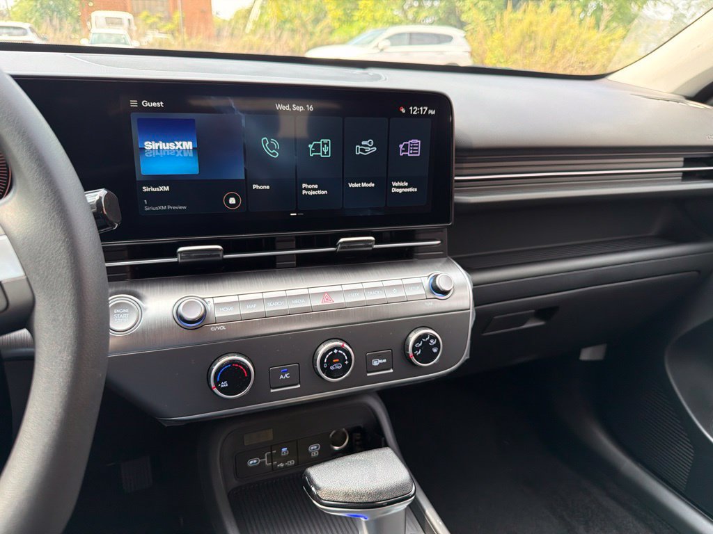 New 2027 Hyundai Kona SE AWD/4WD image 19