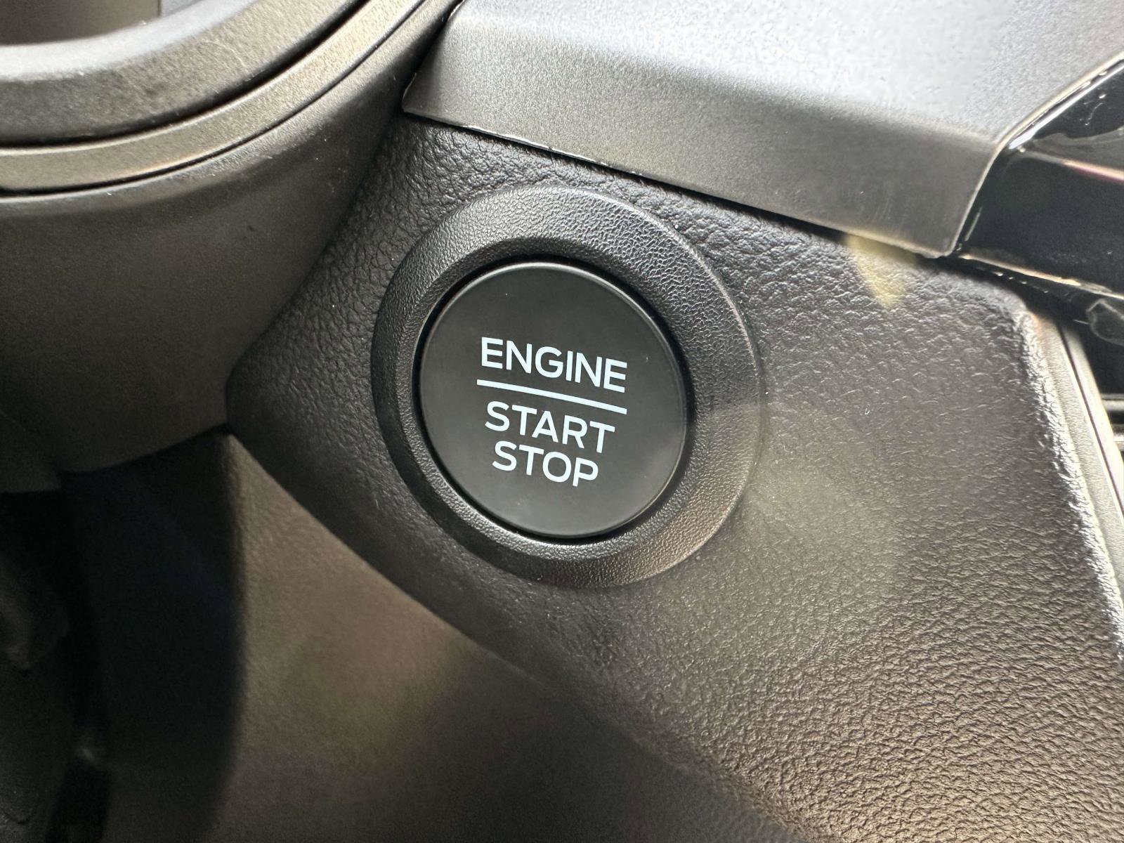 Used 2025 Ford Escape Active w/ Cold Weather Package FWD image 21