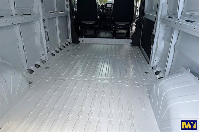 Used 2026 RAM ProMaster 2500 w/ Convenience Group FWD image 17