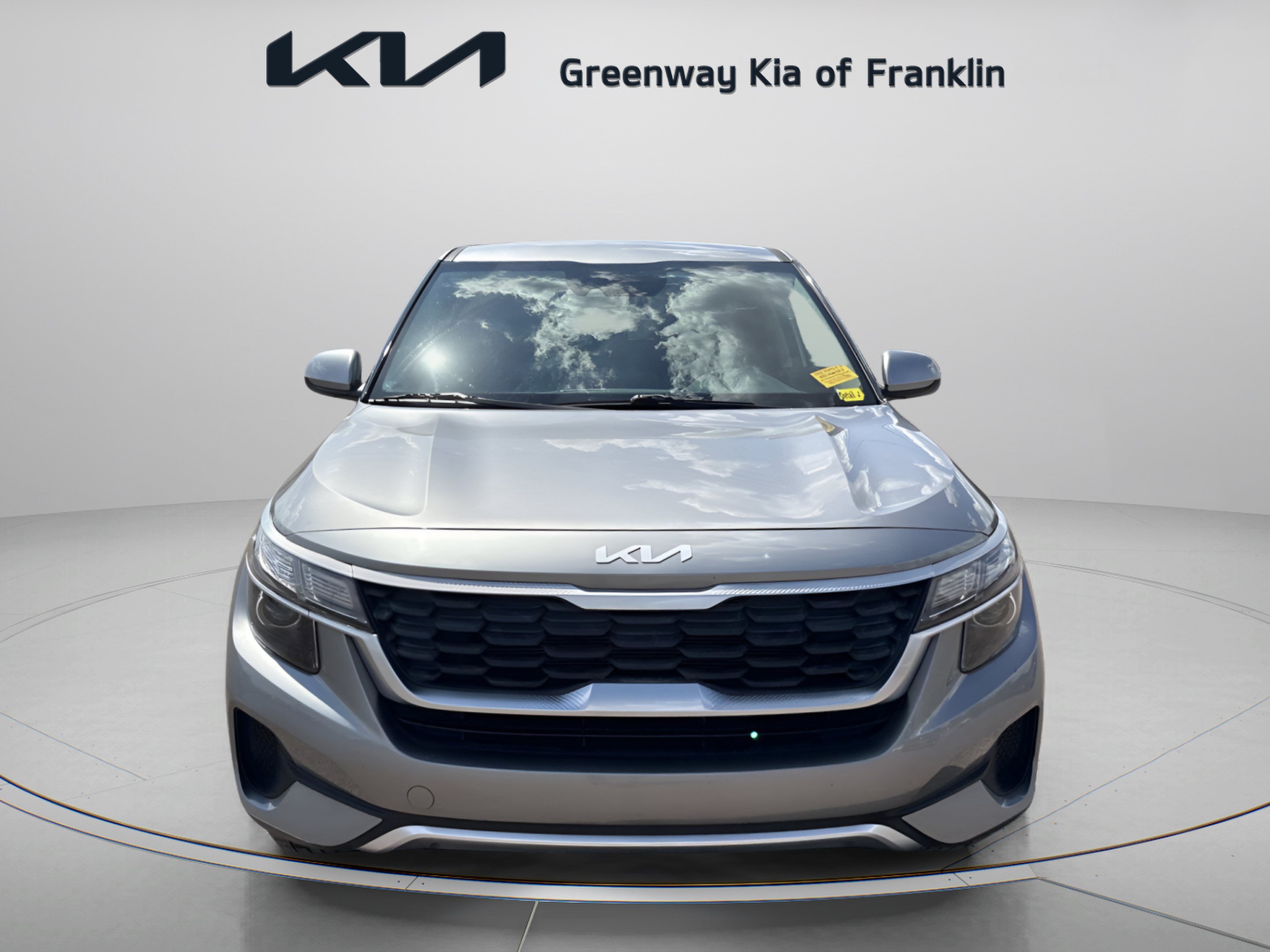 Used 2023 Kia Seltos LX AWD/4WD image 2
