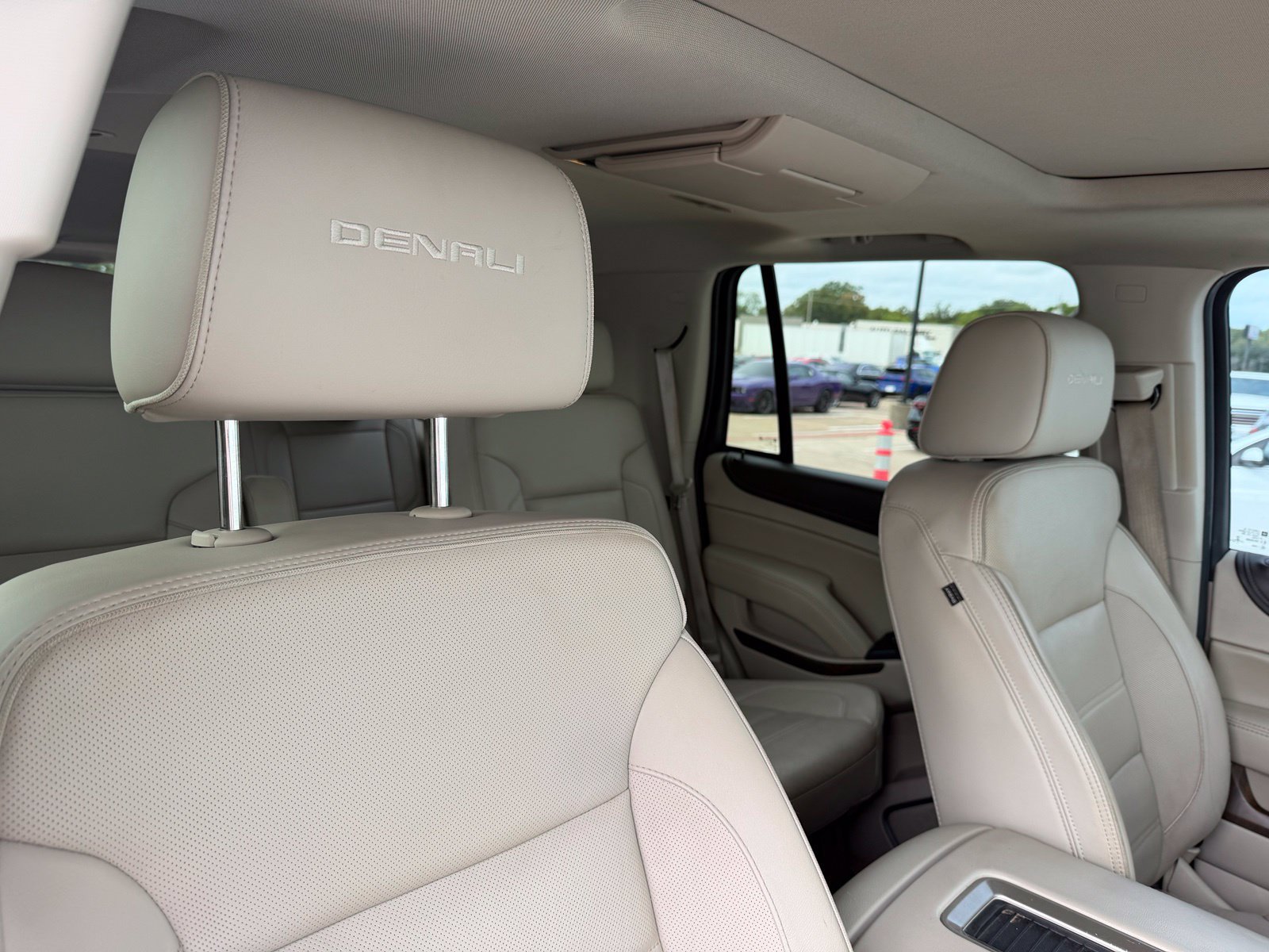 Used 2018 GMC Yukon Denali w/ Open Road Package RWD image 35