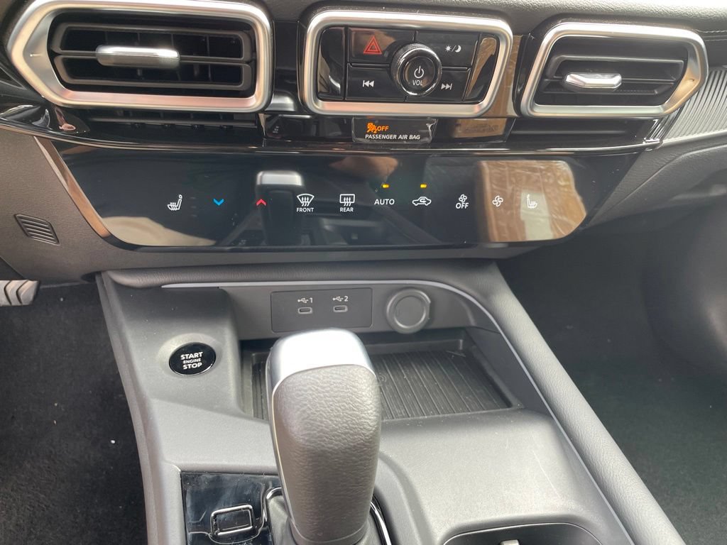 New 2026 Nissan Sentra SV w/ SV Convenience Package FWD image 17