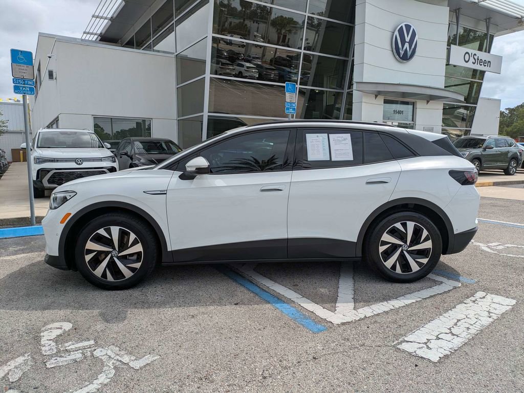 Certified 2023 Volkswagen ID.4 Pro image 3