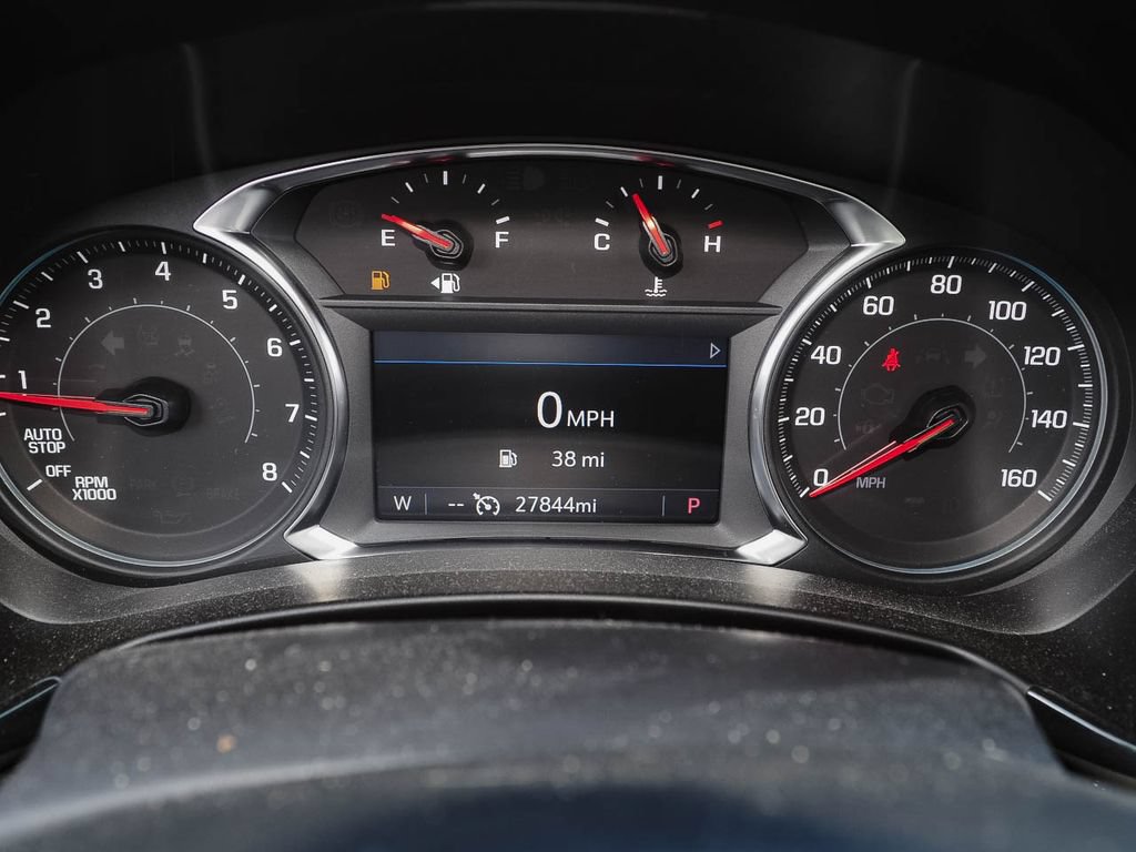 Used 2023 Chevrolet Equinox RS w/ RS Leather Package FWD image 11