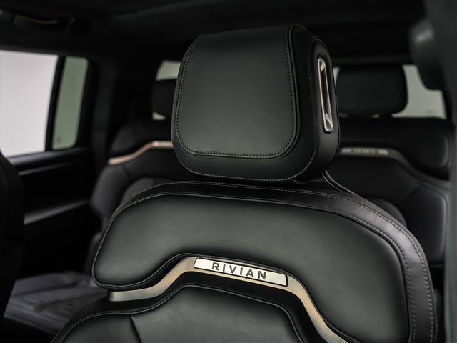 Used 2023 Rivian R1S Adventure AWD/4WD image 16