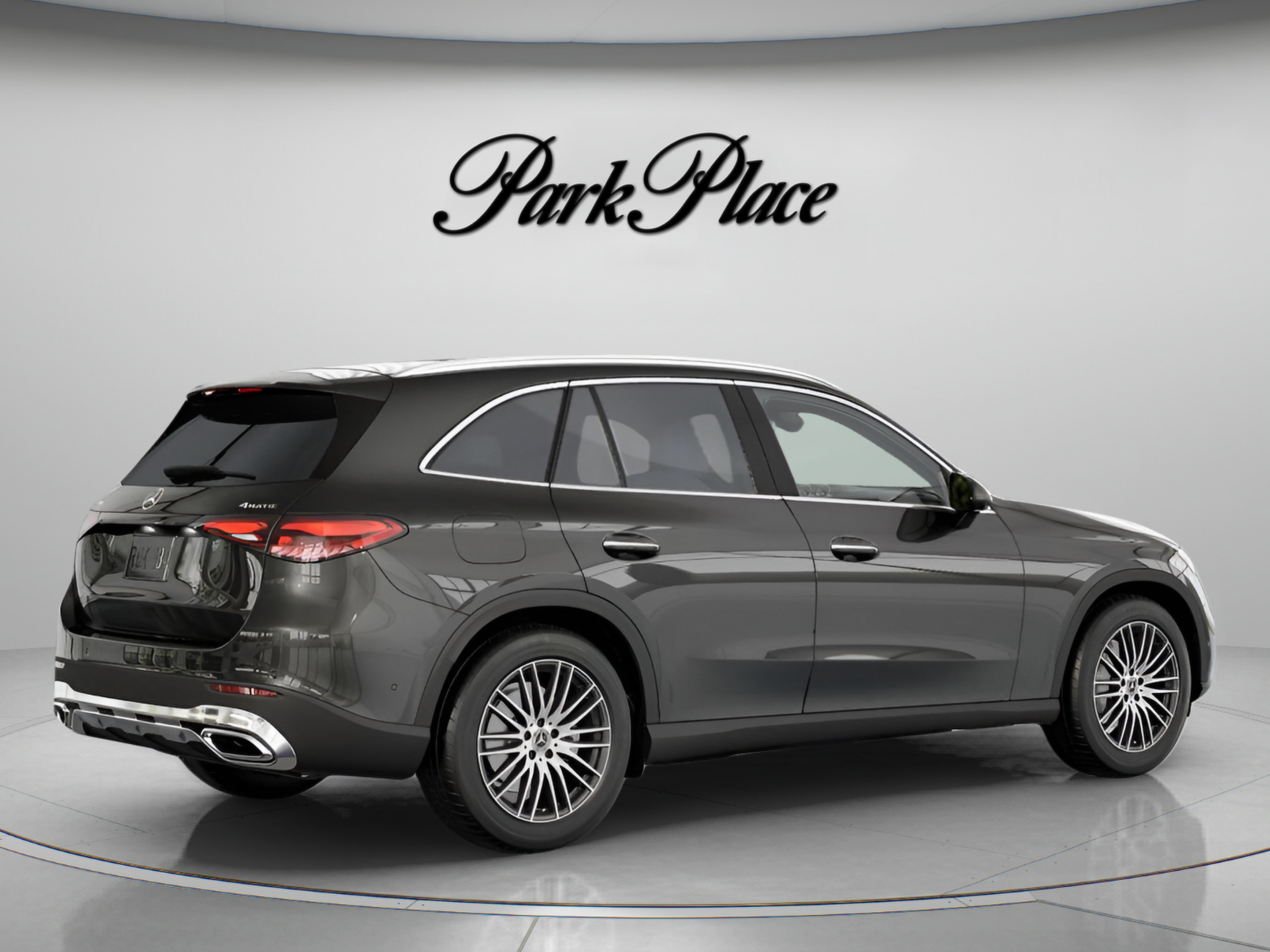 Used 2026 Mercedes-Benz GLC 300 4MATIC image 23