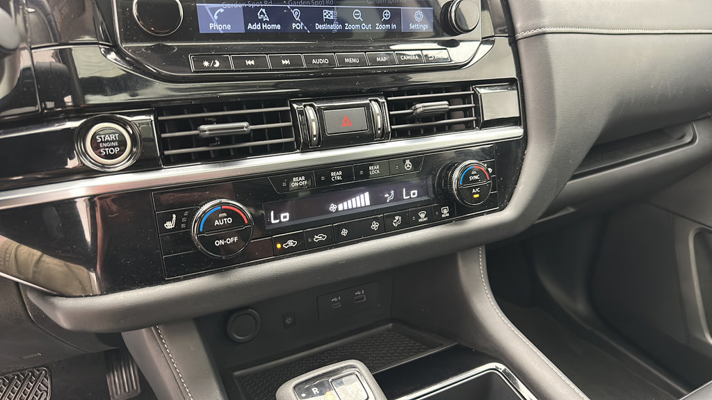 Used 2024 Nissan Pathfinder SL w/ SL Premium Package AWD/4WD image 19
