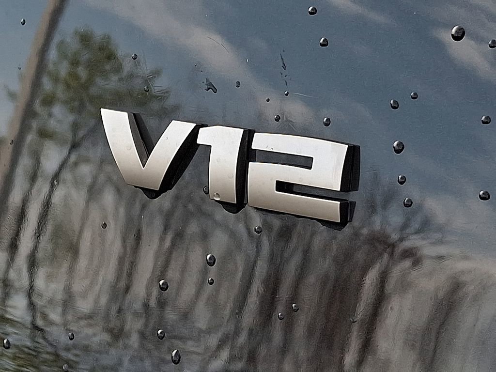 Used 2018 BMW M760i xDrive image 29