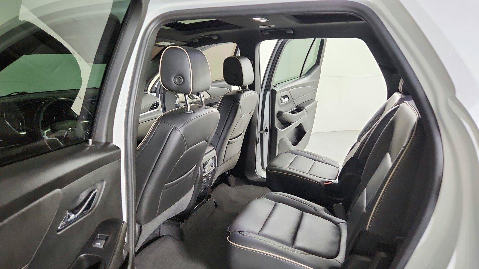 Used 2023 Chevrolet Traverse Premier w/ Redline Edition FWD image 26