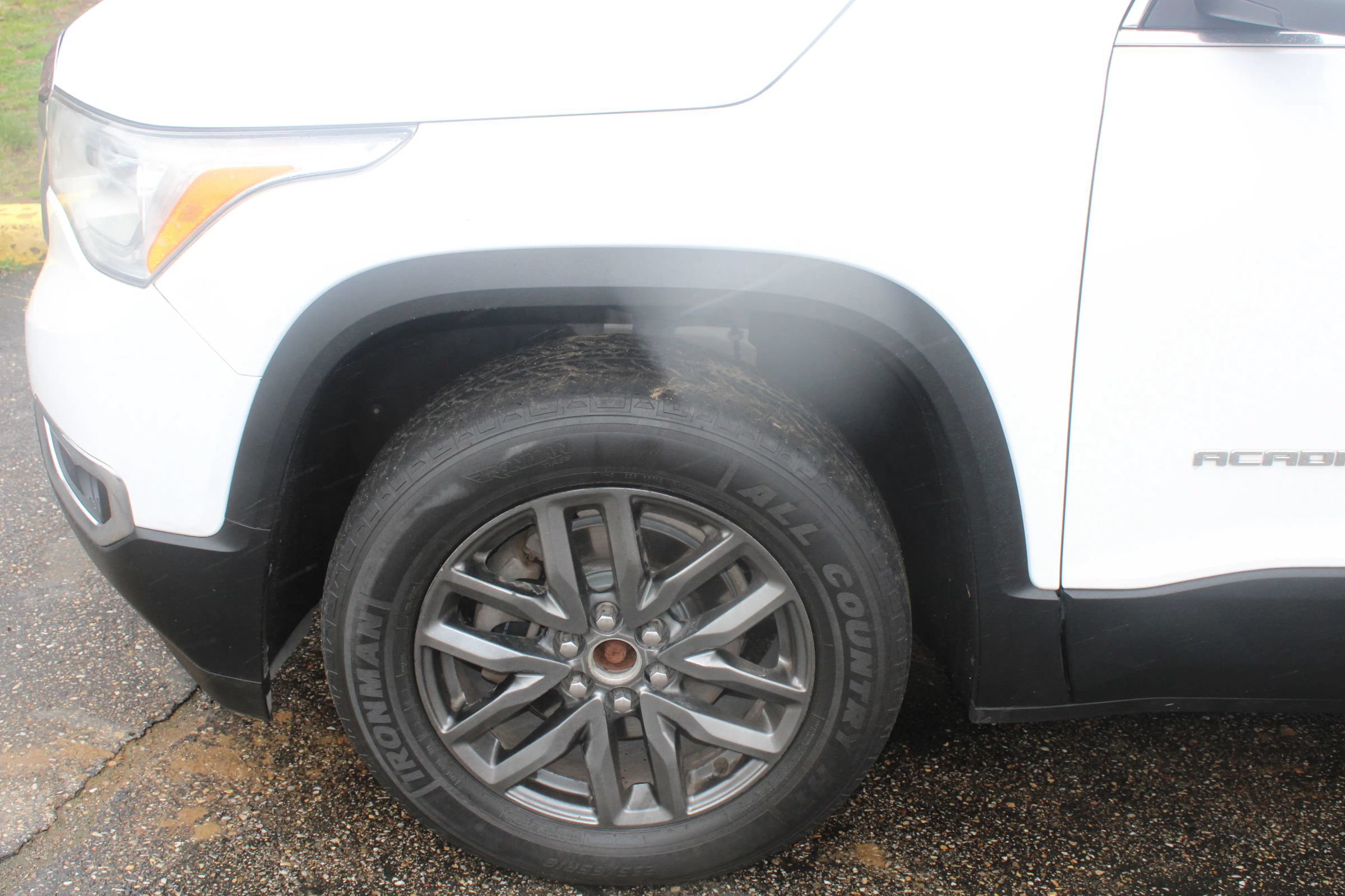 Used 2019 GMC Acadia SLT FWD image 43