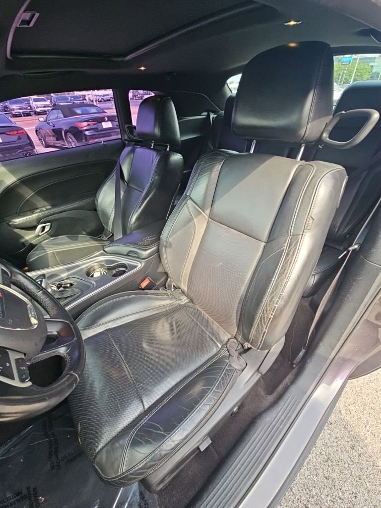 Used 2016 Dodge Challenger SXT Plus RWD image 17