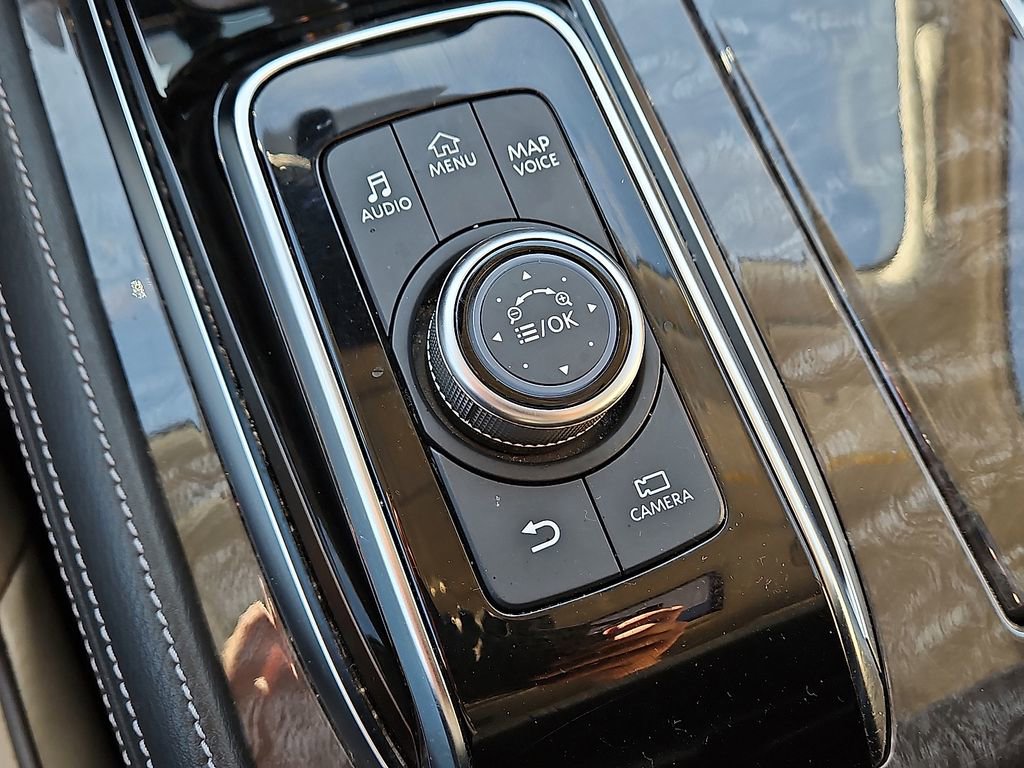 Used 2021 Nissan Armada Platinum w/ Captain's Chairs Package image 17