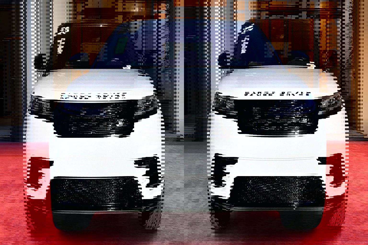 Used 2025 Land Rover Range Rover Velar Dynamic SE image 2