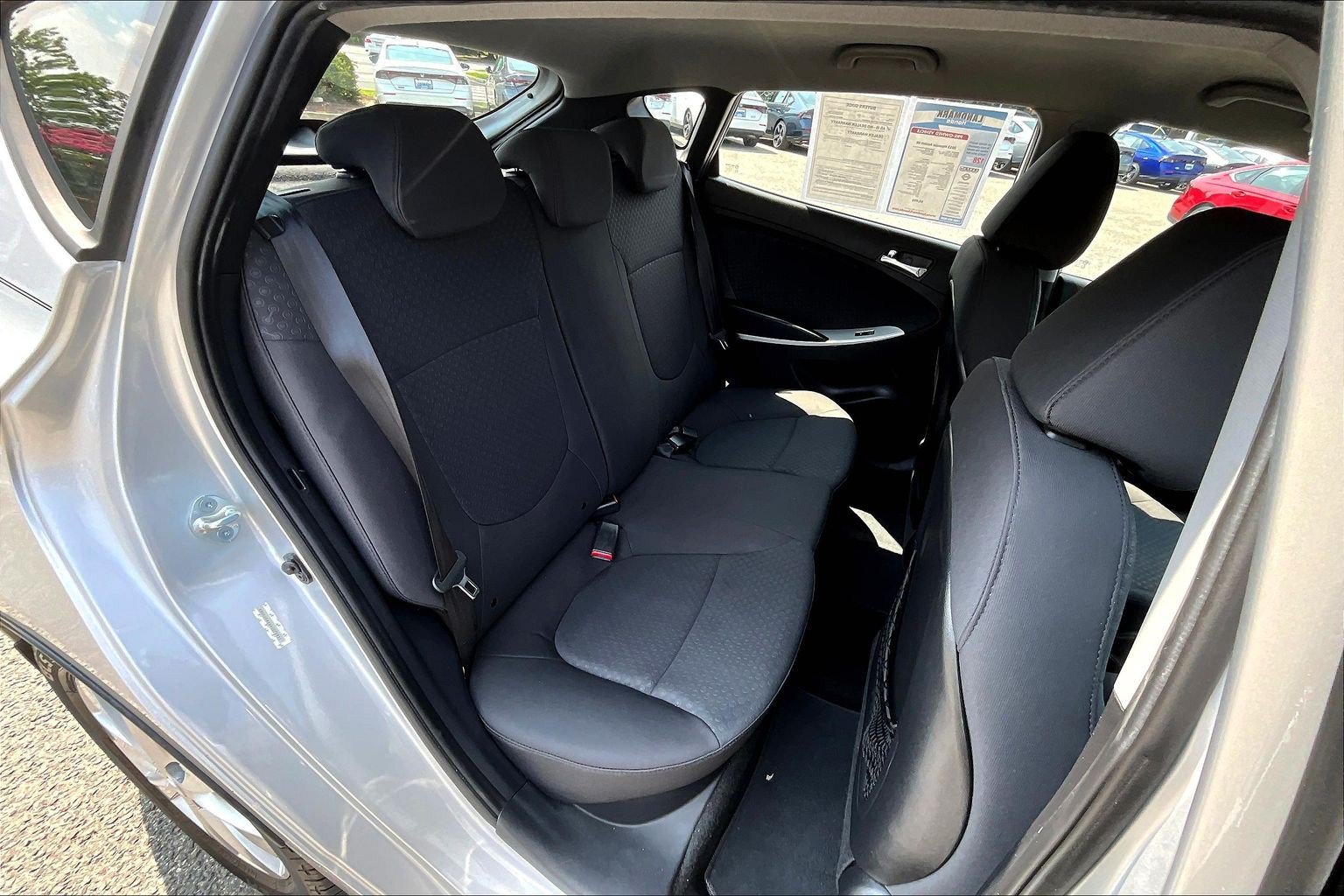 Used 2013 Hyundai Accent SE FWD image 26