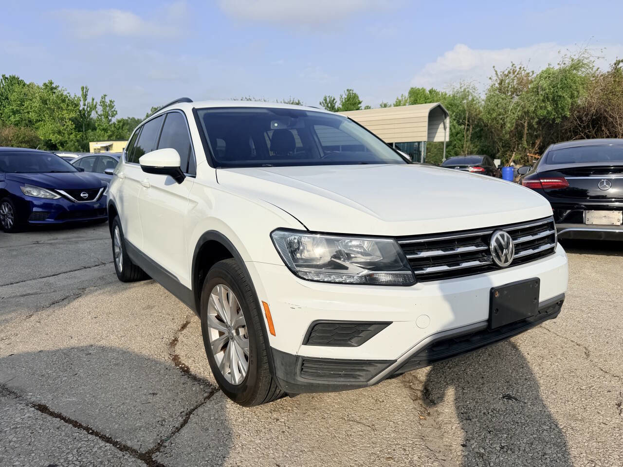 Used 2018 Volkswagen Tiguan SE FWD image 3