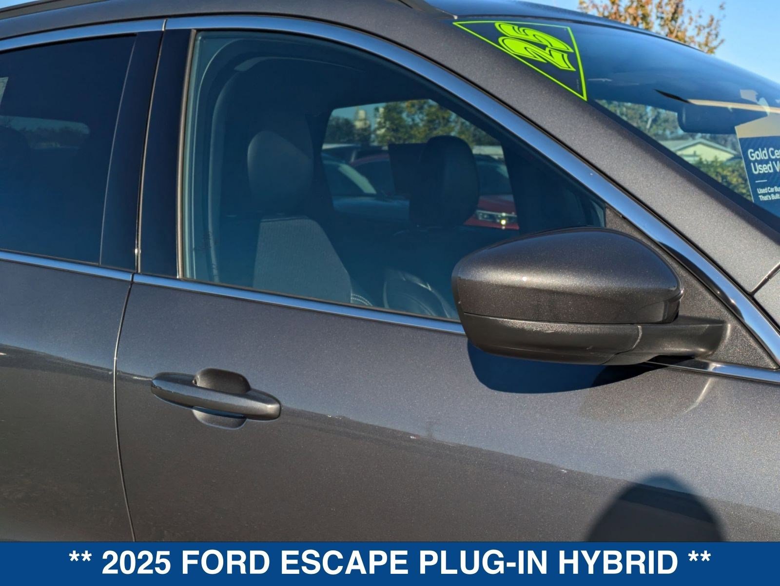 Certified 2025 Ford Escape SE image 10