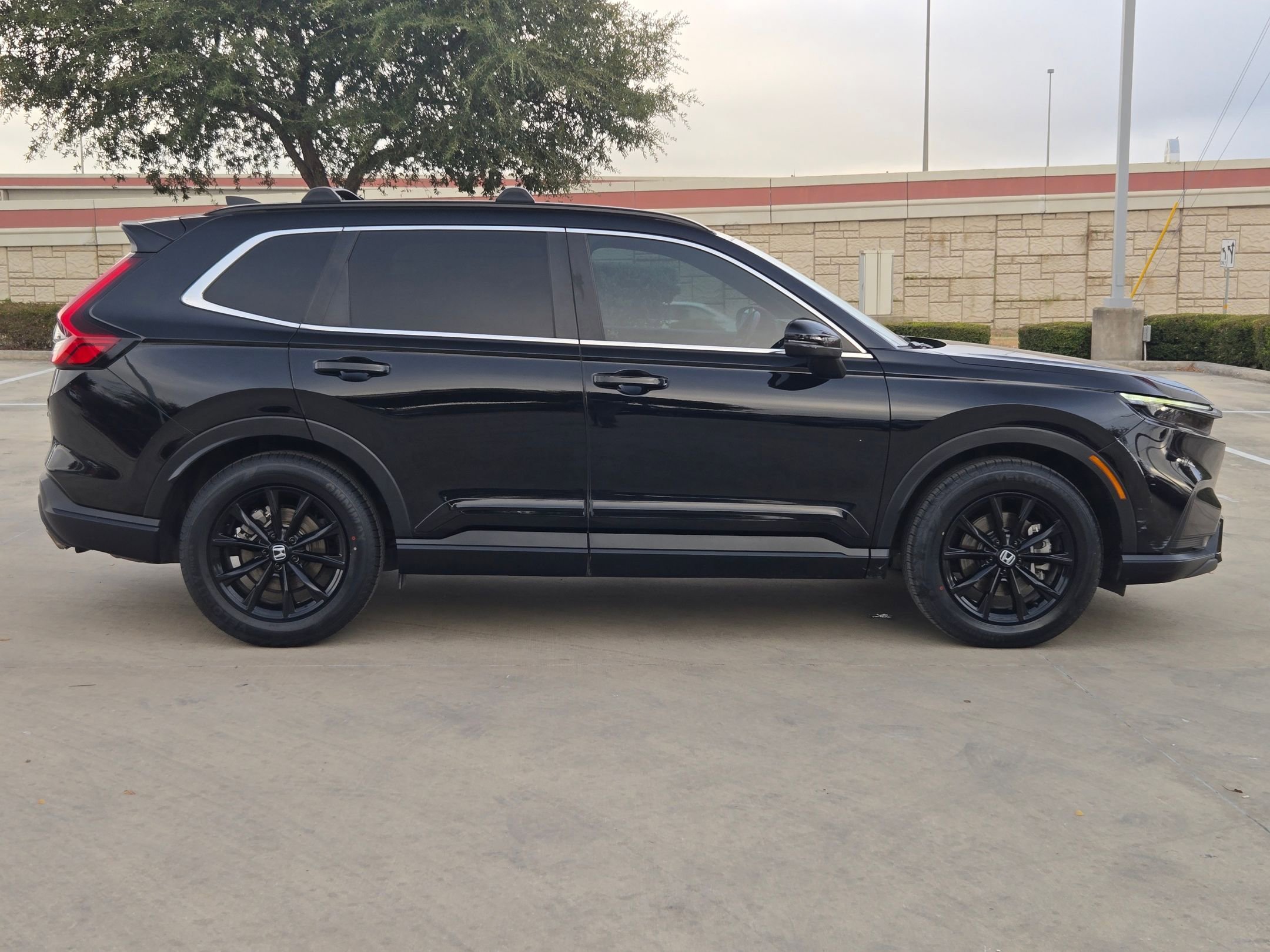 Used 2023 Honda CR-V Sport image 8