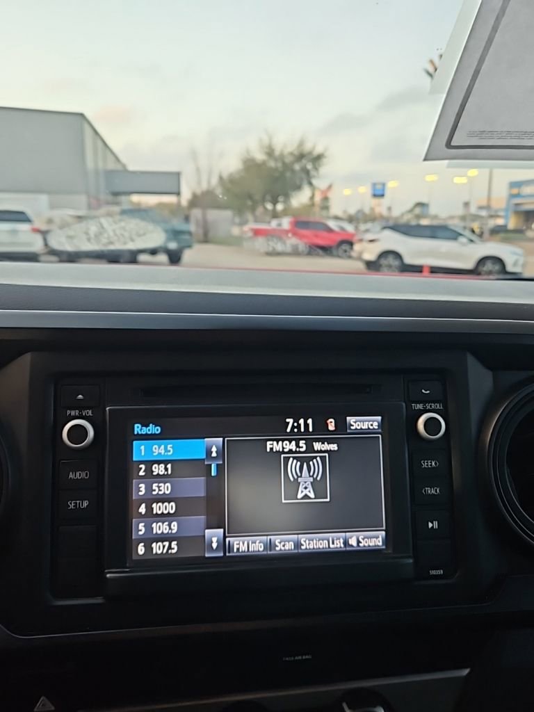 Used 2019 Toyota Tacoma SR w/ SR Convenience Package RWD image 17