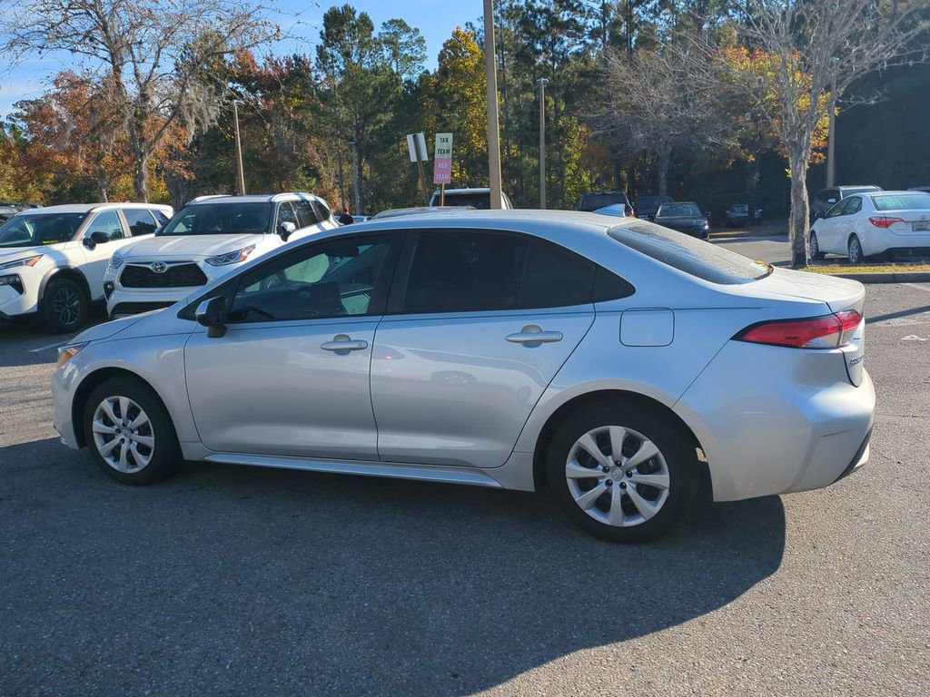 Certified 2022 Toyota Corolla LE image 8