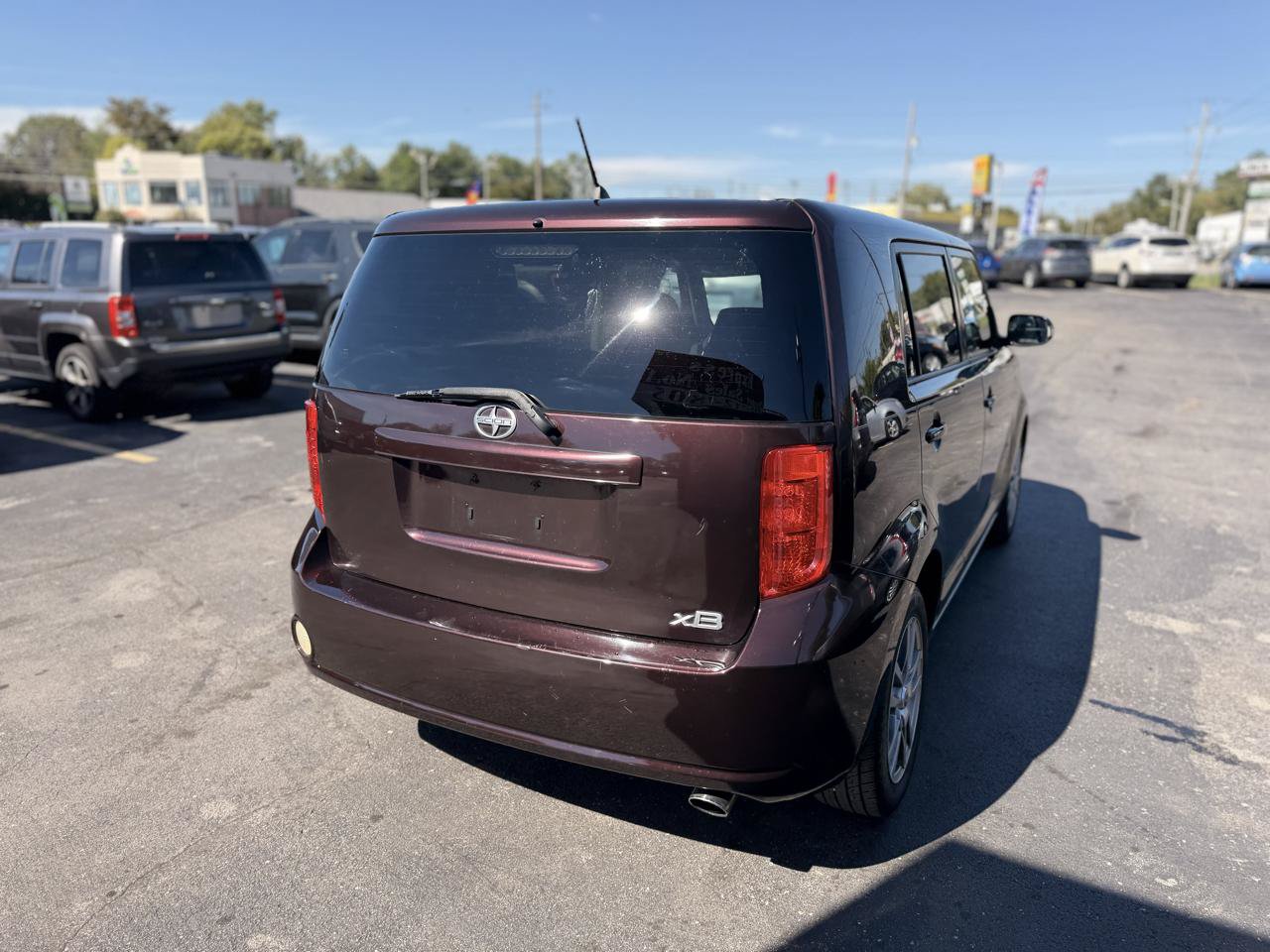 Used 2008 Scion xB FWD image 8