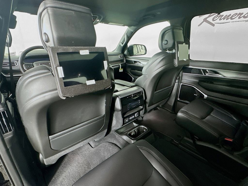 New 2026 Jeep Grand Wagoneer Limited image 24